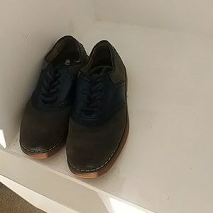 Kids dress shoes